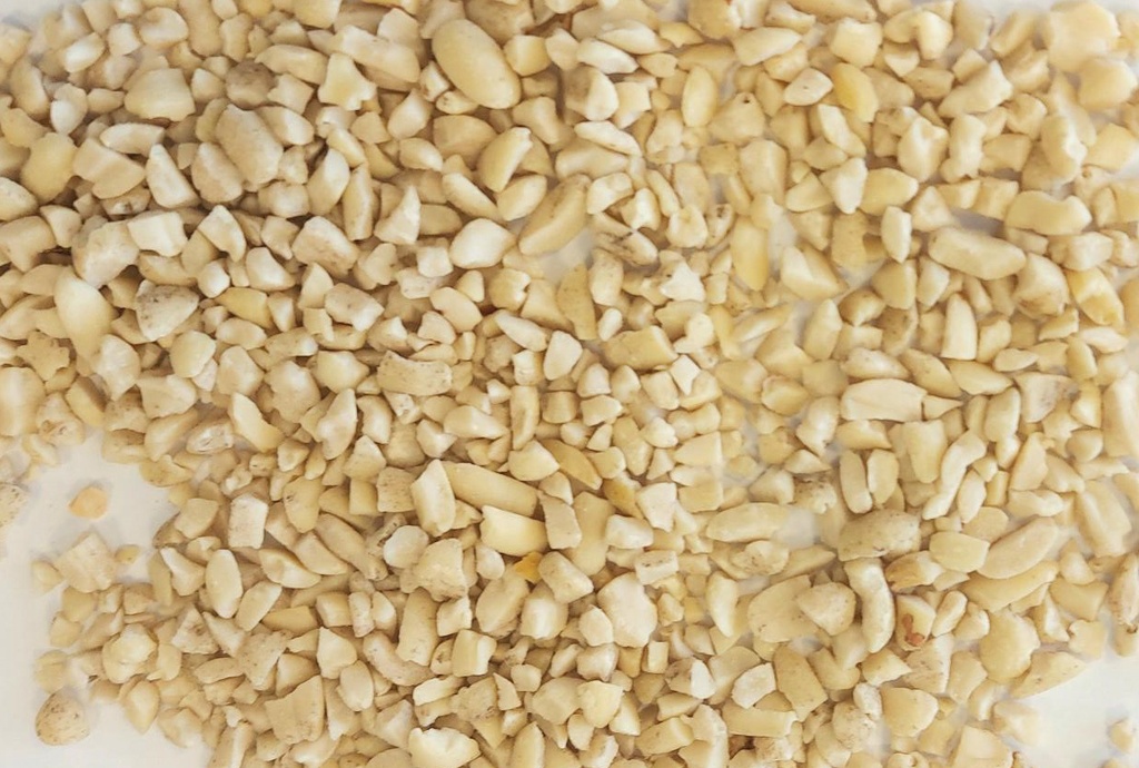 Pinda Gepeld Stukjes 25 kg.